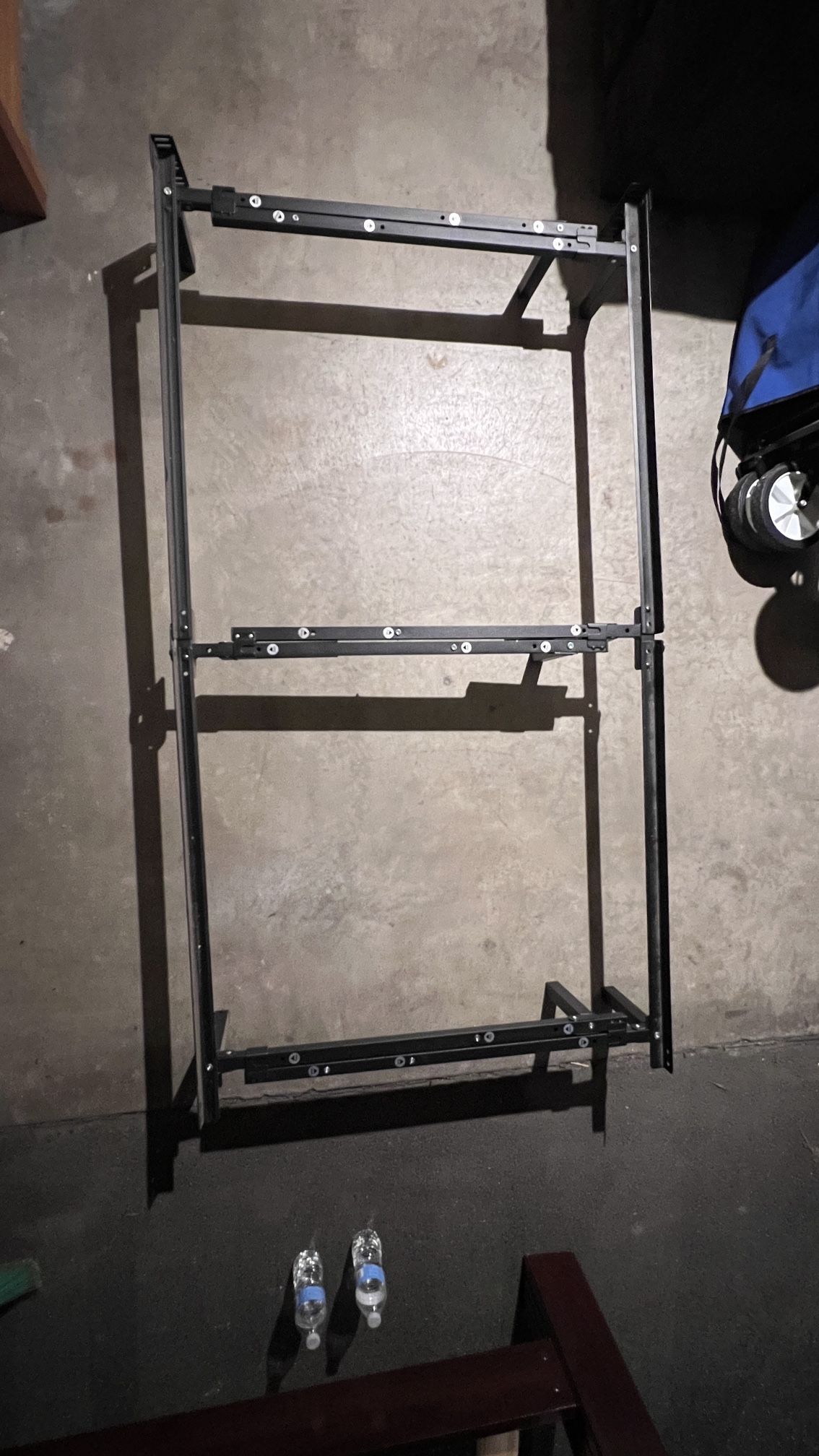 Twin/full/ Queen bed frame
