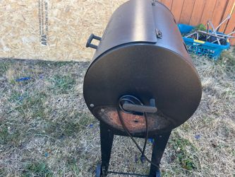 TRAEGER SMOKER $100obo