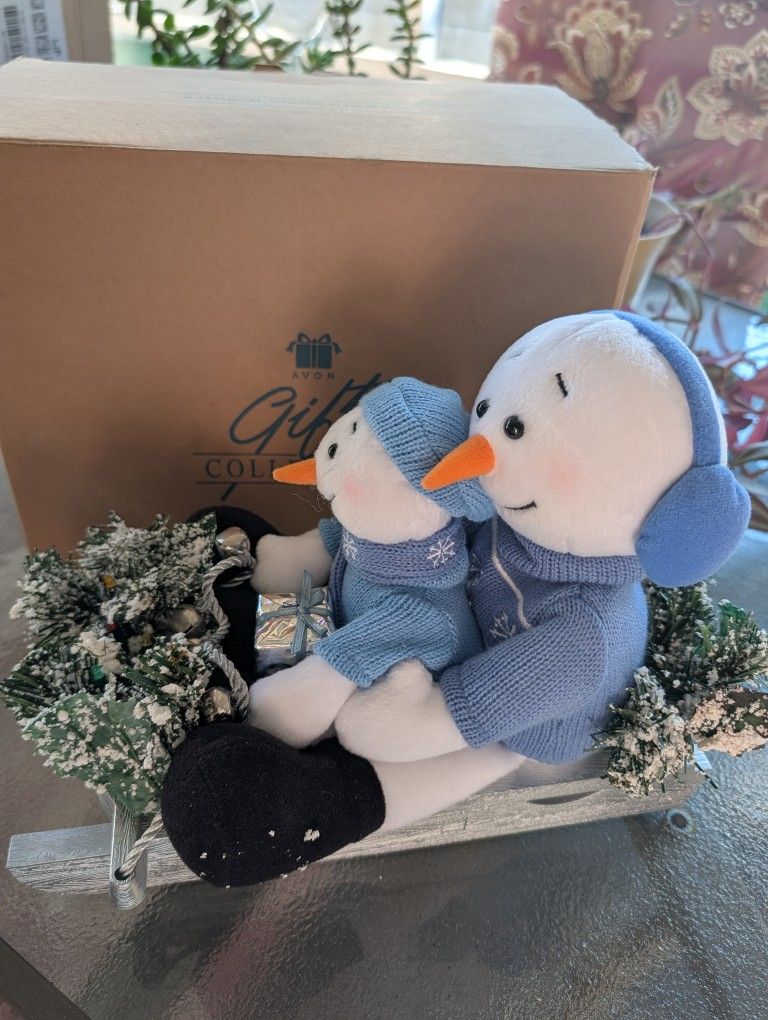 NIP! Avon Magical Winter Sleigh Ride Christmas Decor