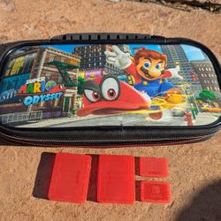 Super Mario Odyssey Padded Deluxe Switch Case. With Game Holders

The case is in good condition. There is one scuff mark on the back. Please see the p