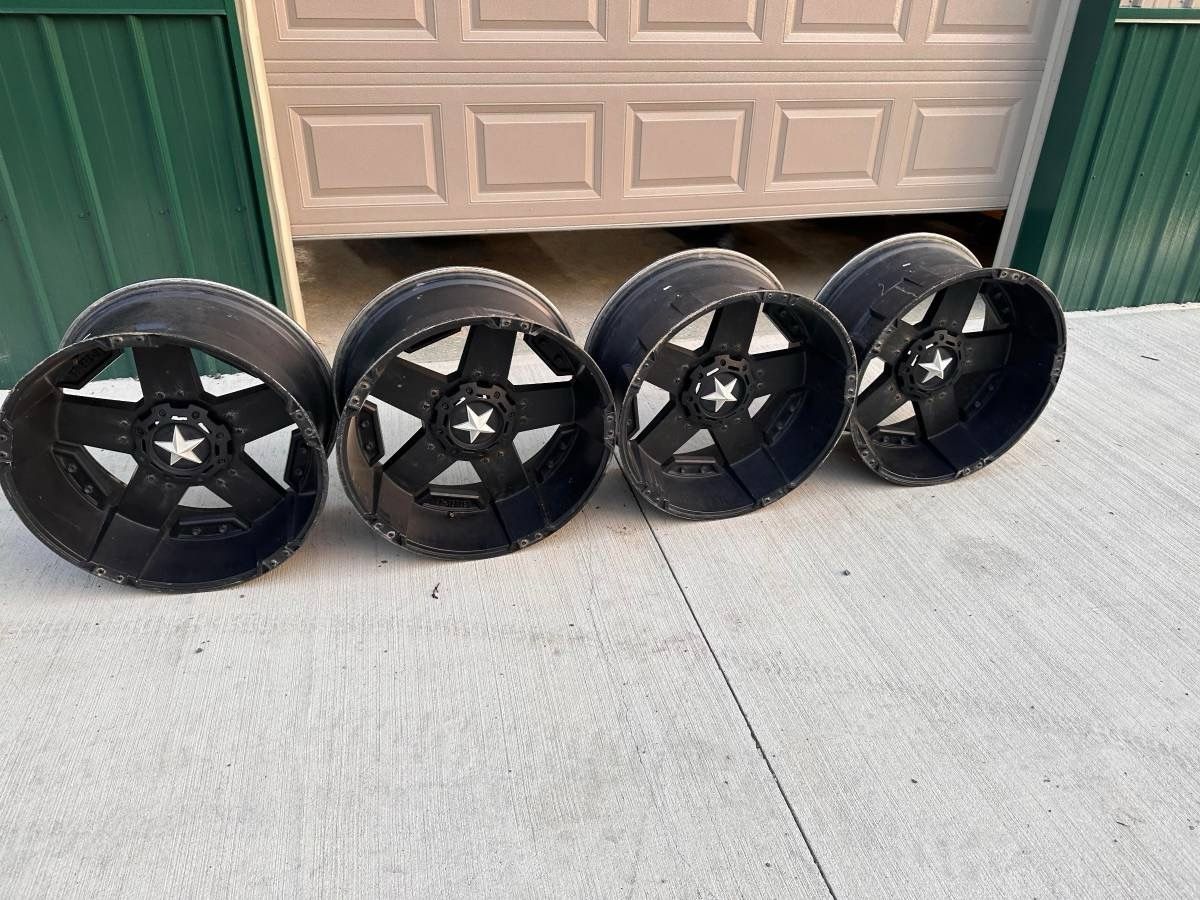 24" X 12" RIMS ROCKSTAR XD SERIES 6 LUG MULTI PATTERN ONLY $500 LOOK AT PICTURES