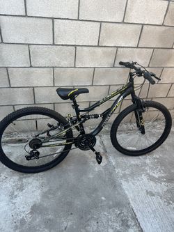 Mongoose Mountain Bike 26