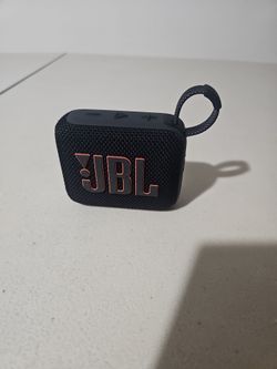 JBL 4 speaker