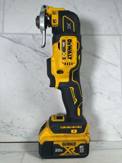 DEWALT DCS356 20V MAX XR Brushless 3-Speed Oscillating Multi-Tool (A1G012416)
