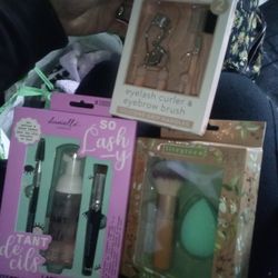 Facial Kits 