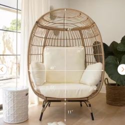40 in. W Oversized Wicker Egg Chair Patio Backyard Living Room Indoor/Outdoor Chaise Lounge with Beige Cushions
