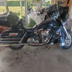 06 Harley Electra Glide 