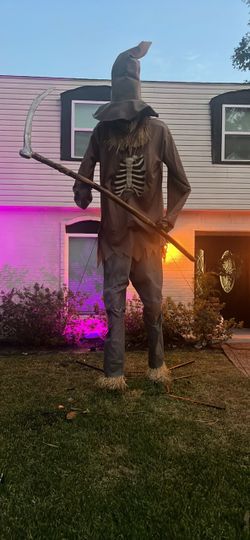Lowe’s 12 ft scarecrow