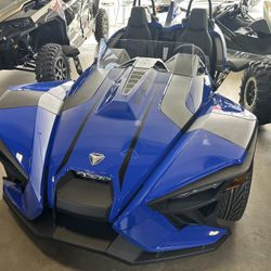 2023 Polaris Slingshot SL Manual