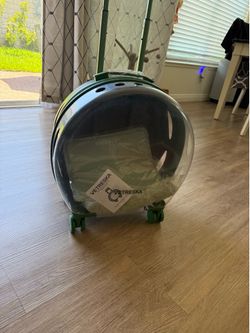 VETRESKA Pet Carrier Rolling Suitcase – Brand New