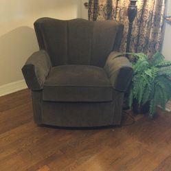 Elegant Living Room Chair