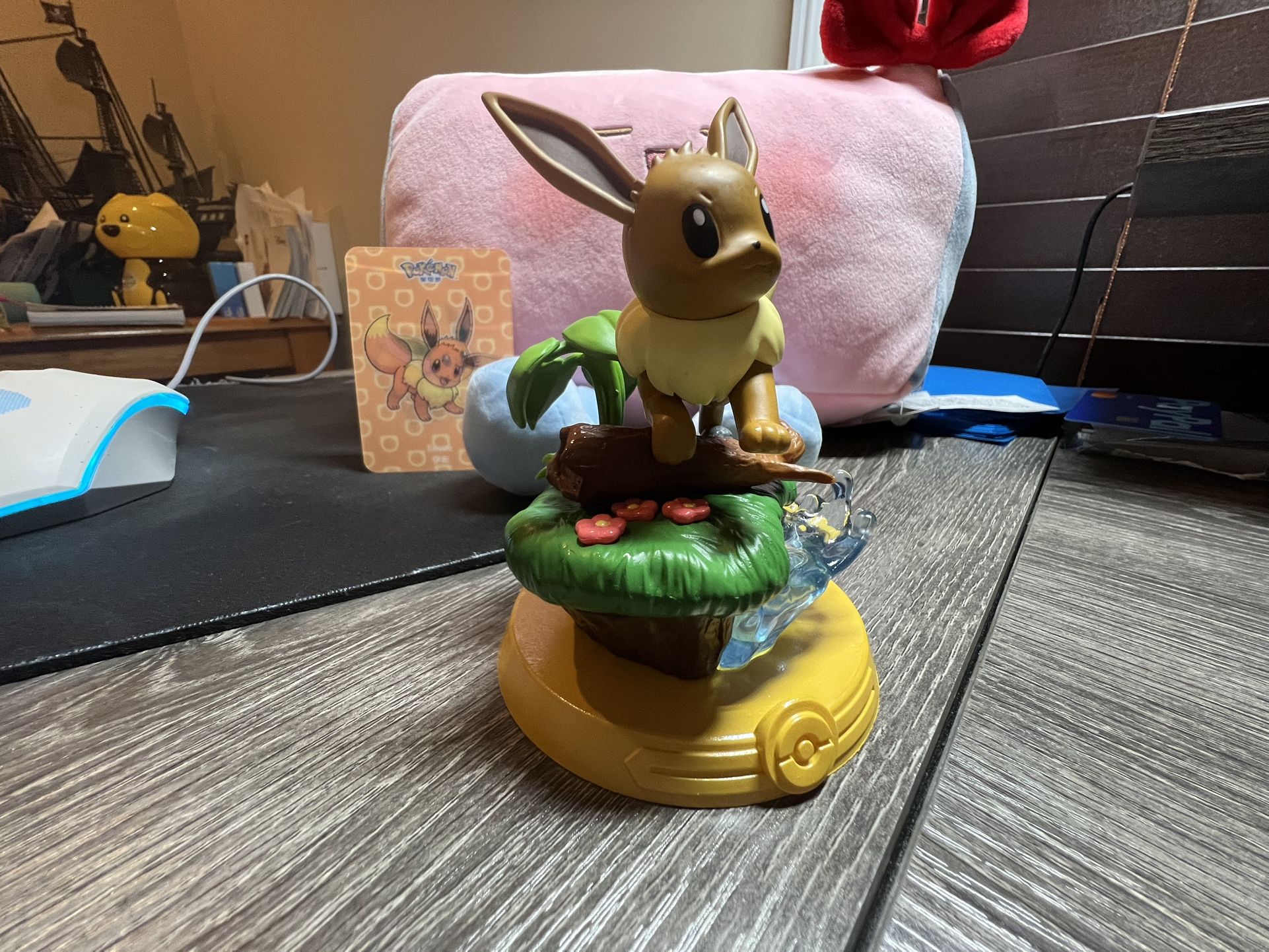 Eevee Pokemon Figure