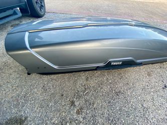 Thule Motion Roof Cargo Box