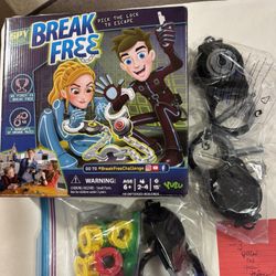 BREAK FREE  GAME. MISSING 3 Of The Yellow, Ted, Green, Things. 
