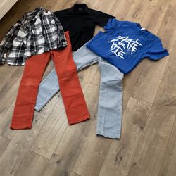 BOYS SIZE 8/10- LEVIS VANS