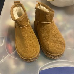 Toddler Girls Suede Boots Size 9-10