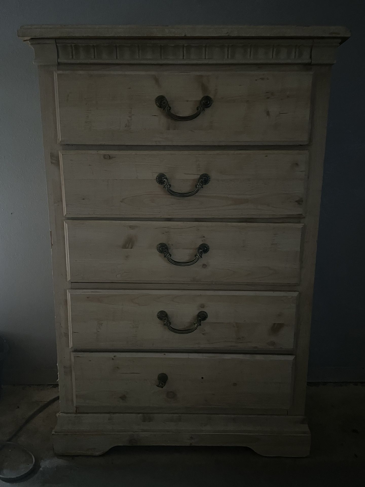 dresser
