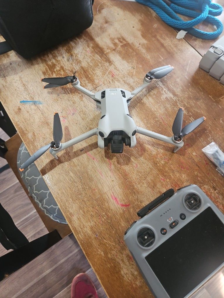 Dji Mini 4 Pro Fly More Combo