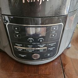Ninja - Air Fryer/ Pressure Cook