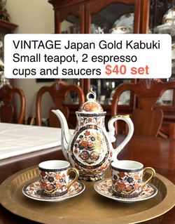 VINTAGE Japan Gold Kabuki small Teapot and 2 espresso cups with saucers. Tray NOT included