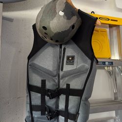 Liquidforce Vest And Helmet 