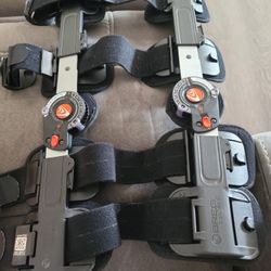 Breg T Scope Knee Brace for Sale in Sunny Isles Beach, FL - OfferUp