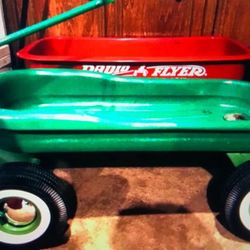 A super cool/RARE and highly collectible vintage Mercury pull wagon. $200 FIRM.  I paid $175 plus shipping for it 10 years ago for its body only.  Com