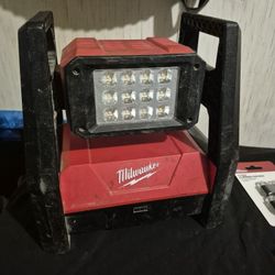 MILWAUKEE Cordless Work Light: M18™ REDLITHIUM™, Bare Tool, 4,000 lm Max., 3 Modes