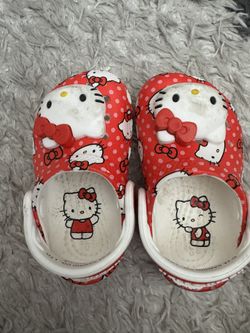 Hello Kitty Crocs Toddler Size 4