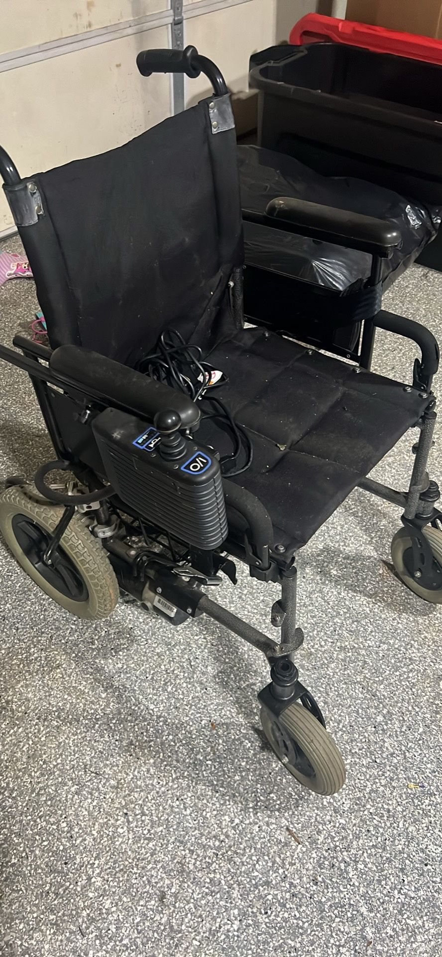 Merit Electric Wheel Chair Needs Batteries