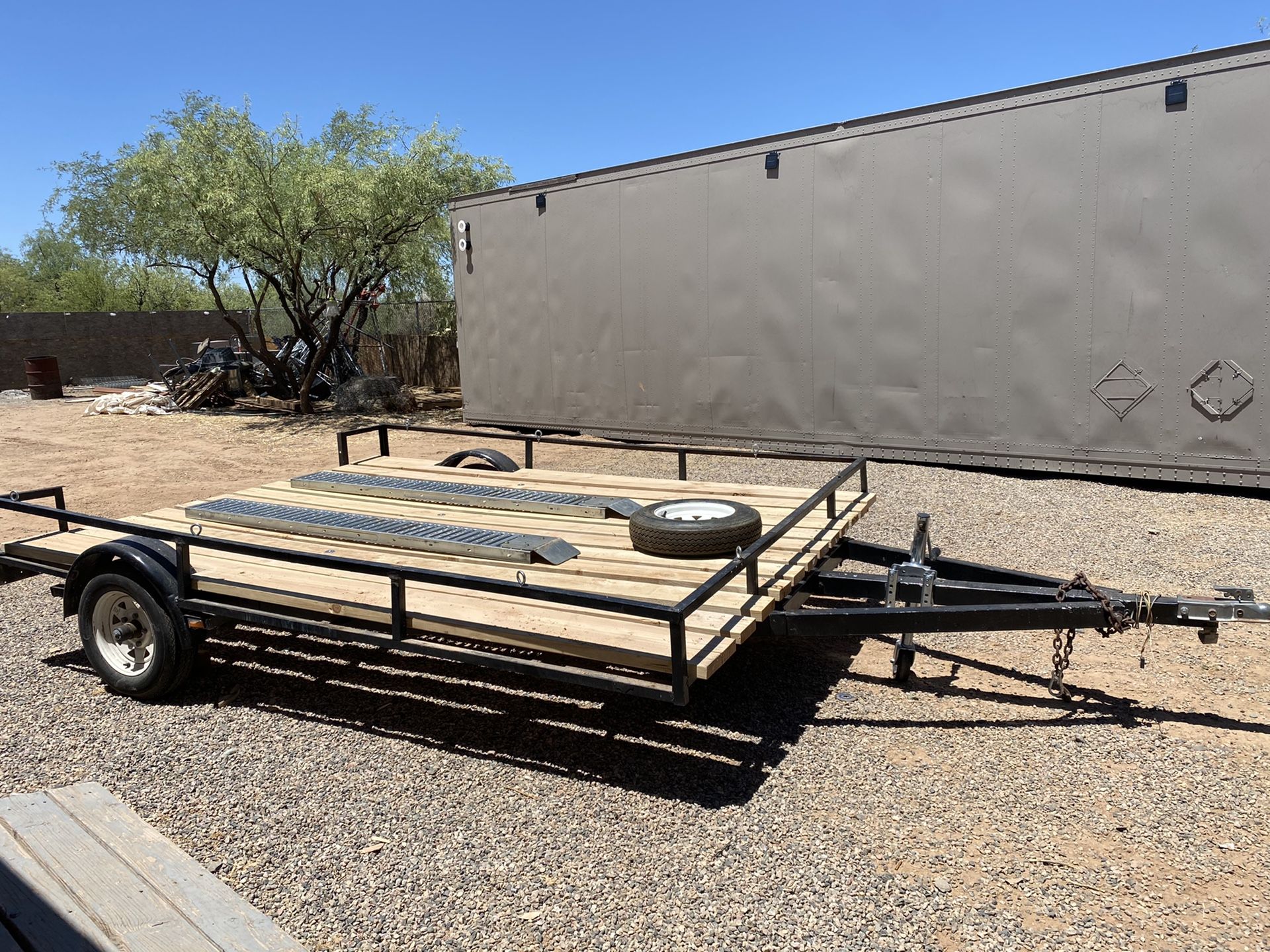 Trailer 8 ft x 10 ft. Clean title. Permanent plate.