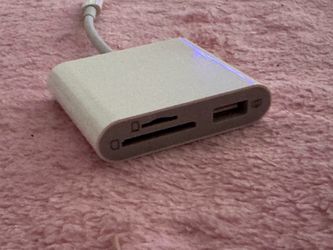 Digital camera adapter