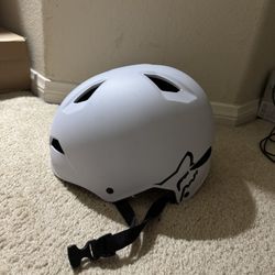 FOX YOUTH FLIGHT HELMET (BLACK)
