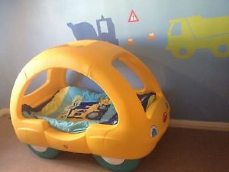 Little Tikes VW Beetle Toddler Bed