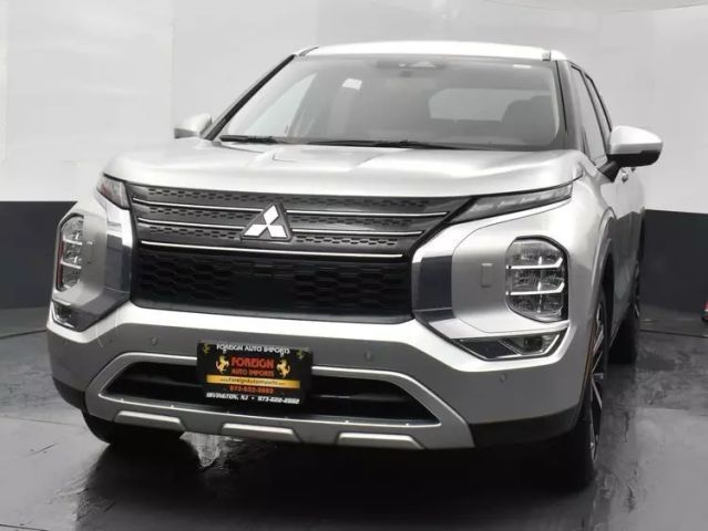2024 Mitsubishi Outlander