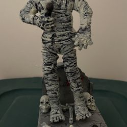 Singing And Dancing Halloween Mummy