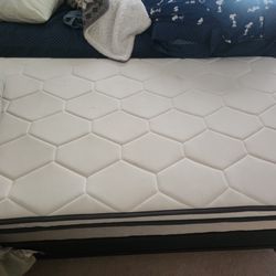 Twin Size Mattress With Box Spring, Sheets And Pillow