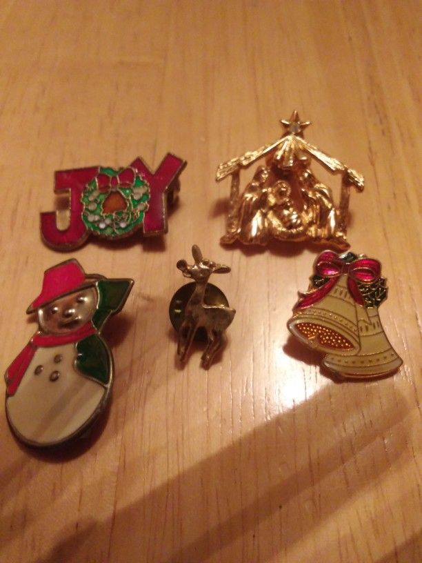 Vintage Christmas Pins $5 Each Or All 5 For $20