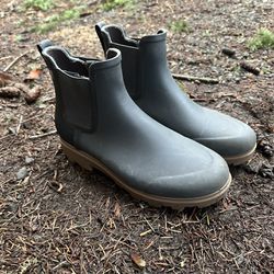 Size 11 Rain Boots 