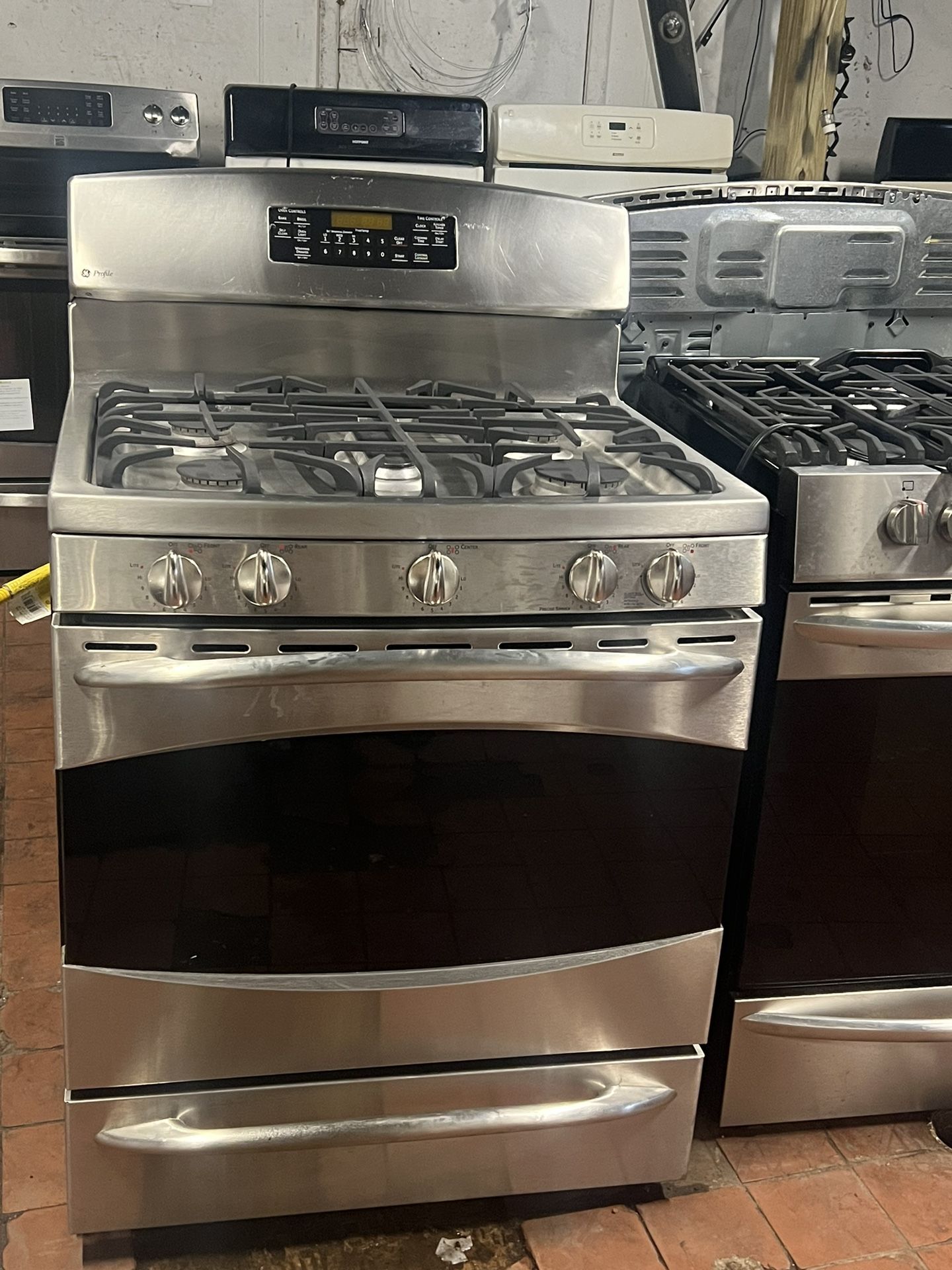 GE 5 Burner 30 inch gas range stainless steel/ estufa de gas for Sale