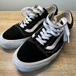 Used - Black White - Vans Old Skool - Men’s Size 9