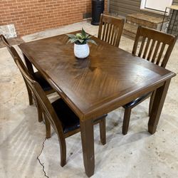 Dining Table Set 