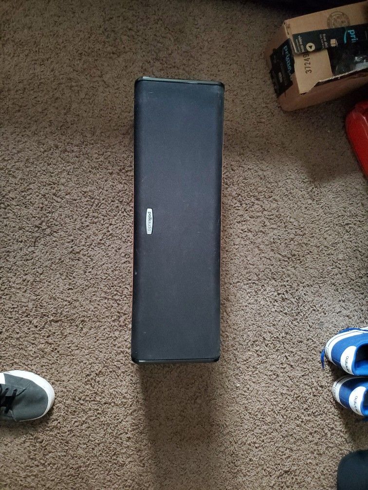 Polk Audio CS10 Center Speaker. Cherry Wood Color.