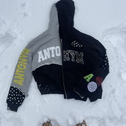 New Clothing Brand Antonym