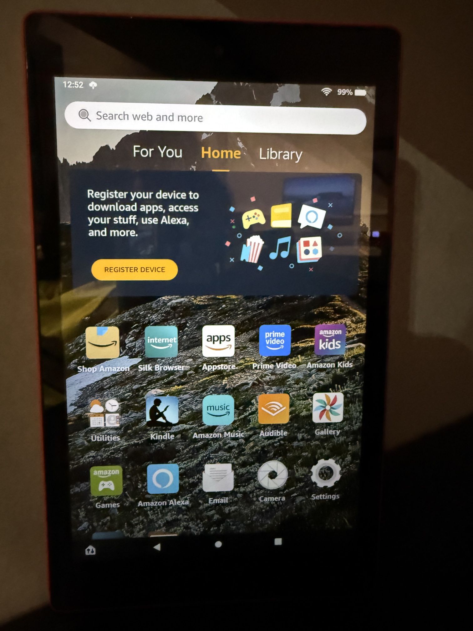 Amazon Fire HD 8 (8th Gen) Tablet – 16GB – Good Condition – No Box