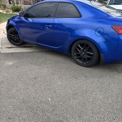 2010 KIA Forte Koup