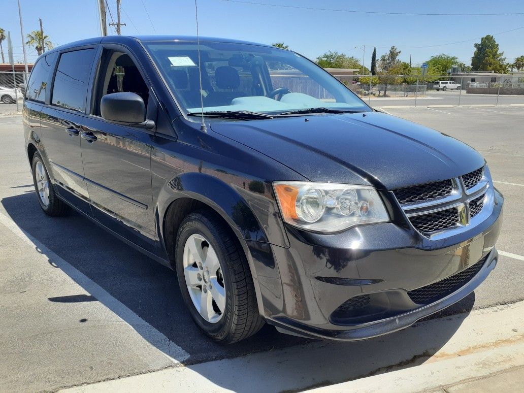 Dodge Grand Caravan 2013 With Harmar Scooter Lift