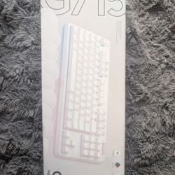 Logitech G715 Keyboard 