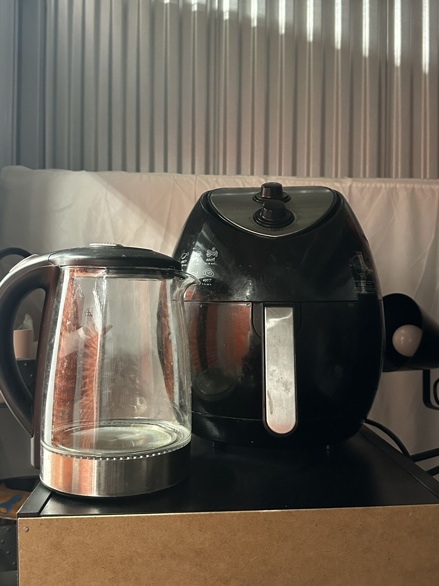 Air Fryer And Electric Water Kettle