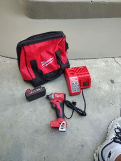 Milwaukee Impact Driver with Battery, Charger & Bag